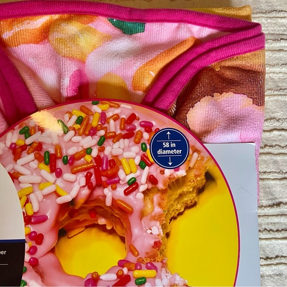 NEW Round 4’ Large Donut Beach Towel NWT Over 4 Feet - Picture 6 of 10